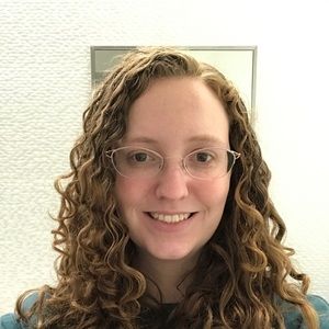 Meet your Posher, Caitlin